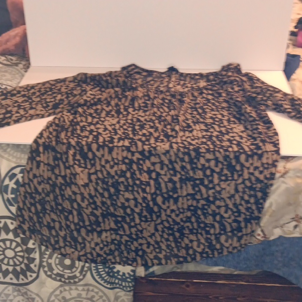 AB Studio Black and Tan Blouse